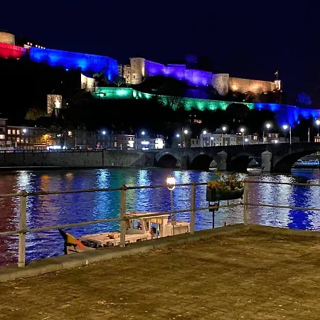 Oda ve Kahvaltı De La Meuse *